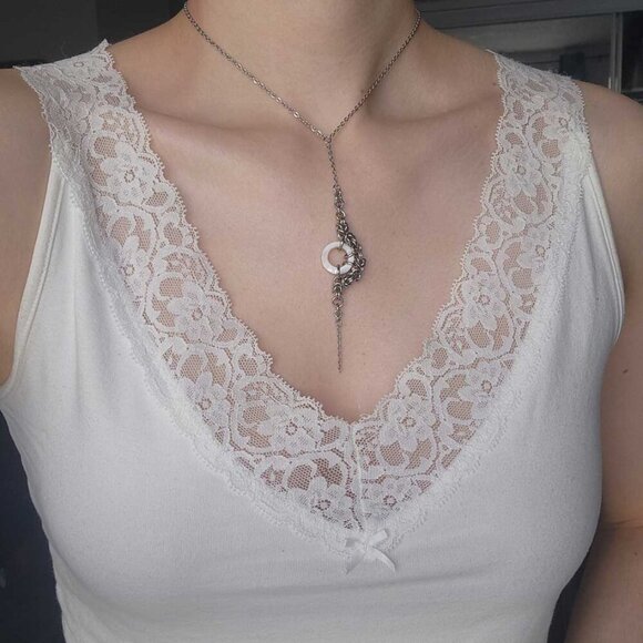 Whimsical gothic witch moon crescent silver & mother-of-pearl chainmail necklace - Picture 3 of 6